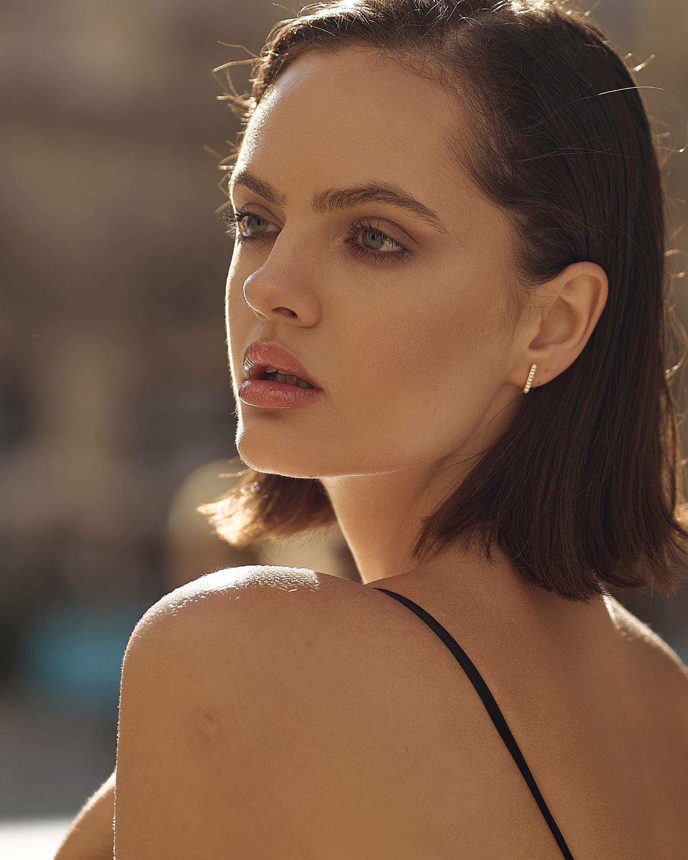 Vergoldete Ohrringe mit weißen Zirkonen  - 4 Vergoldete Ohrringe mit weißen Zirkonen  - 4