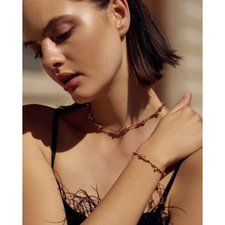 Naszyjnik na czerwonym sznureczku z pozłacanymi kuleczkami  - 4