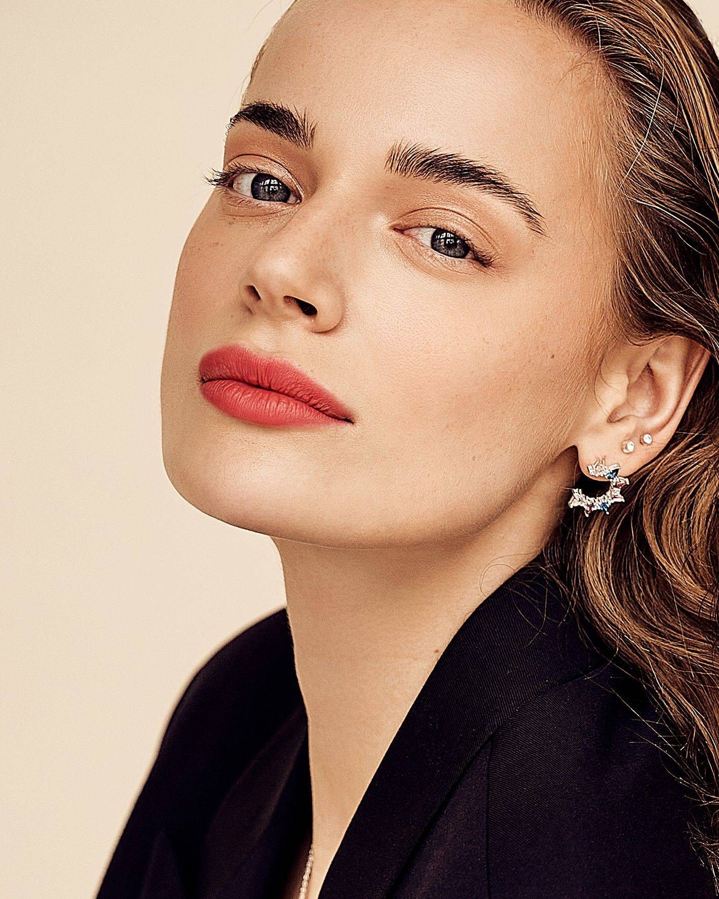 Blume Plumeria Ohrringe mit Rhodolith und Saphir  - 1 Blume Plumeria Ohrringe mit Rhodolith und Saphir  - 1