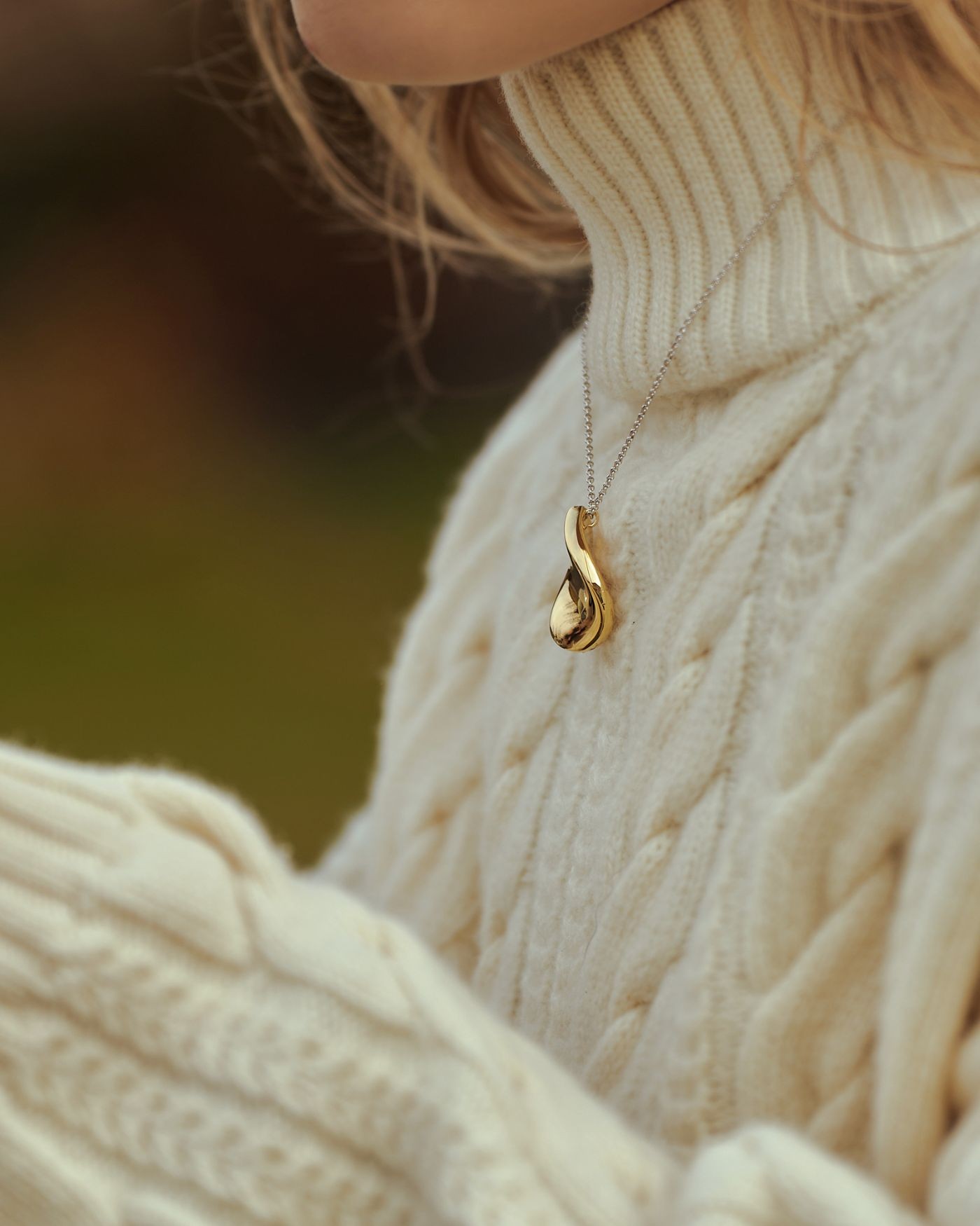 Electroformed rhodium-plated and 18K gold-gilded Pura Necklace  - 4