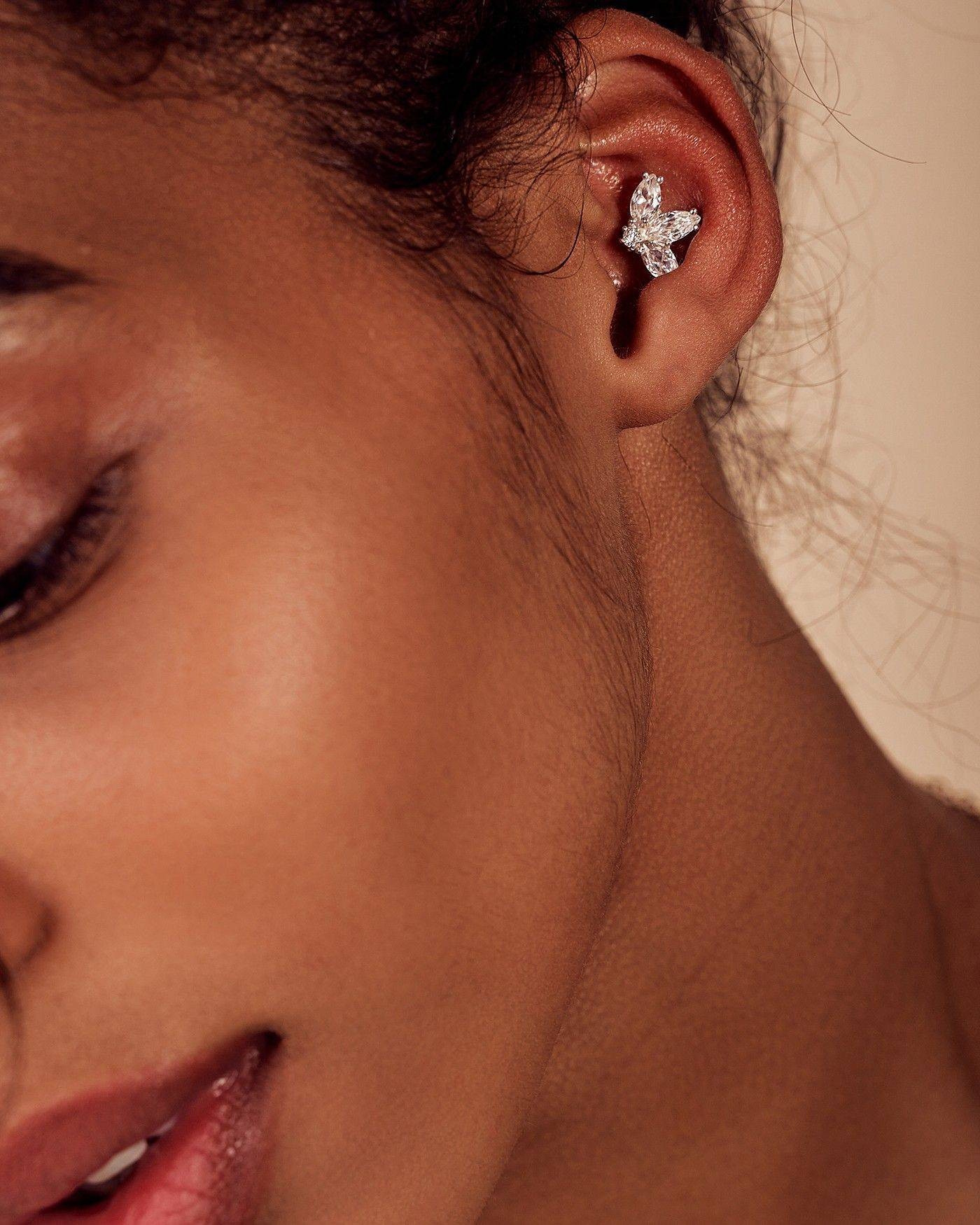 Kolczyki Kwiat Fiore z białymi cyrkoniami  - 1