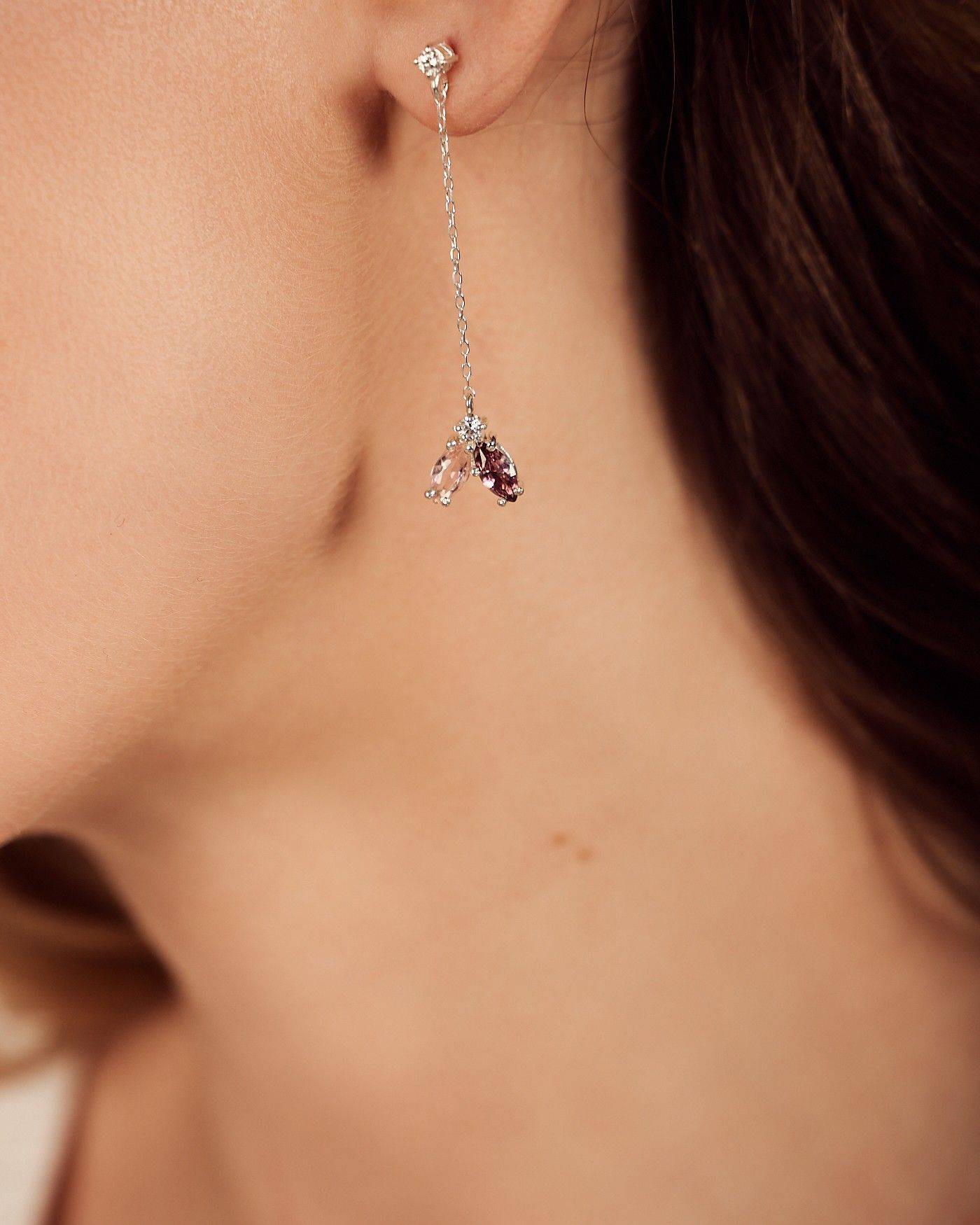 Blume Ohrringe mit Anhänger Fiore mit Rhodolith und Saphir  - 4 Blume Ohrringe mit Anhänger Fiore mit Rhodolith und Saphir  - 4